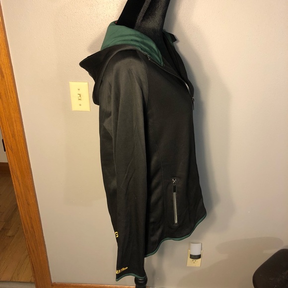 Mitchell & Ness Women’s Greenbay Packers Zip-Up Jacket - Picture 4 of 9